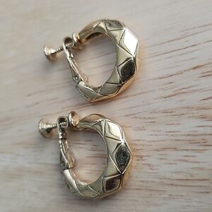 Vintage Endome Gold-Tone Textured Hoop Screw-Back Earrings